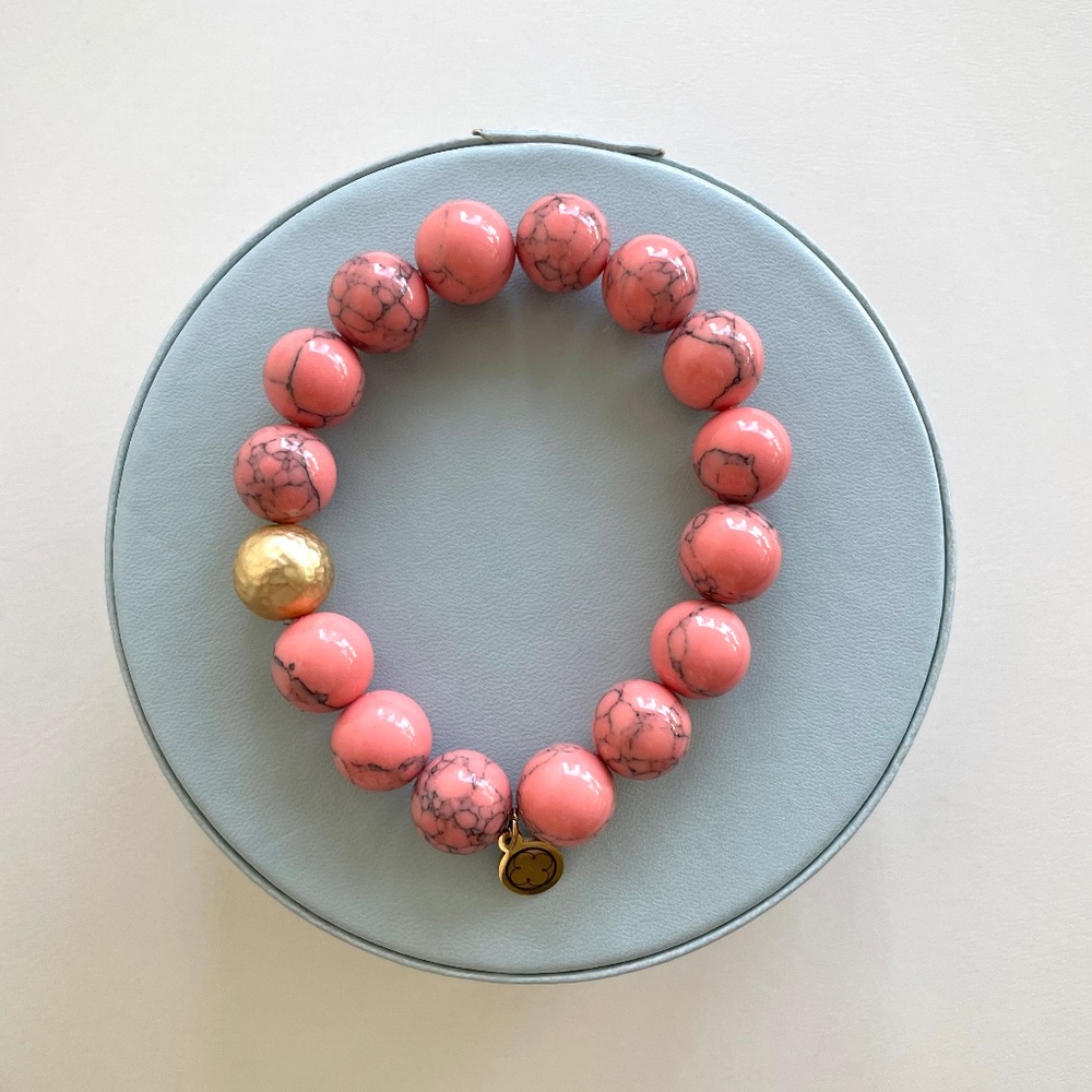 Oriana Lamarca Brand New pink bracelet